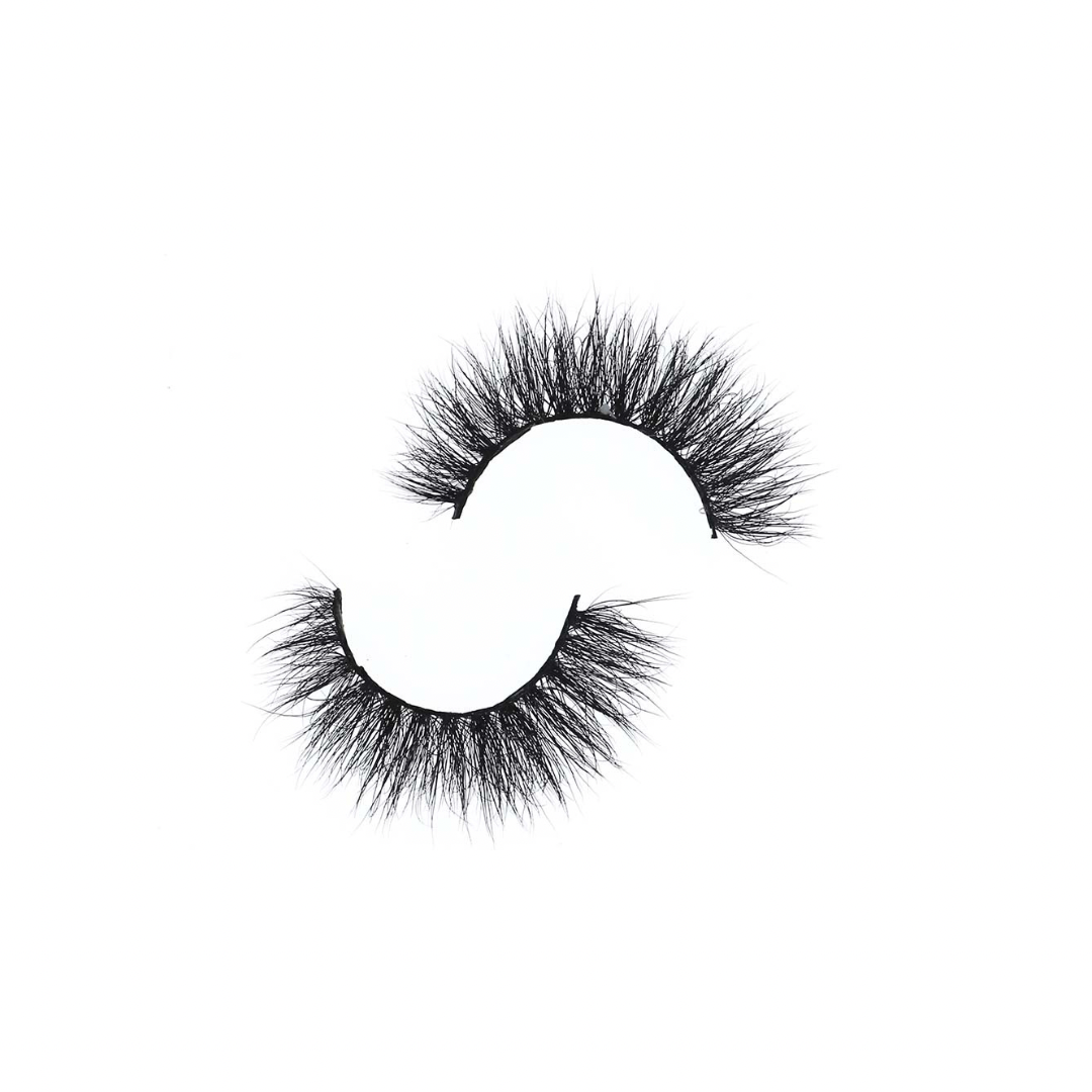 “EVERYDAY LASHES”