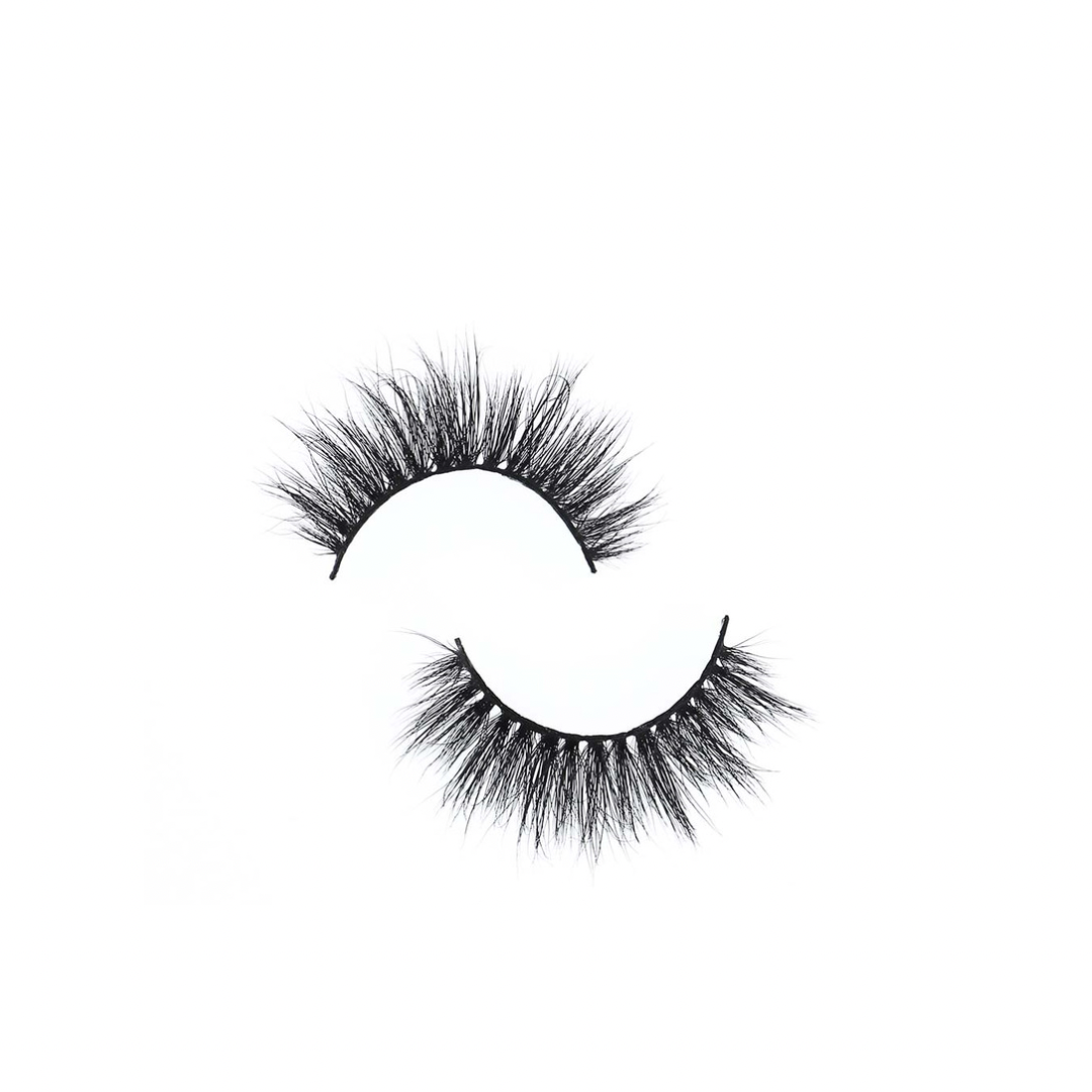 “EVERYDAY LASHES”